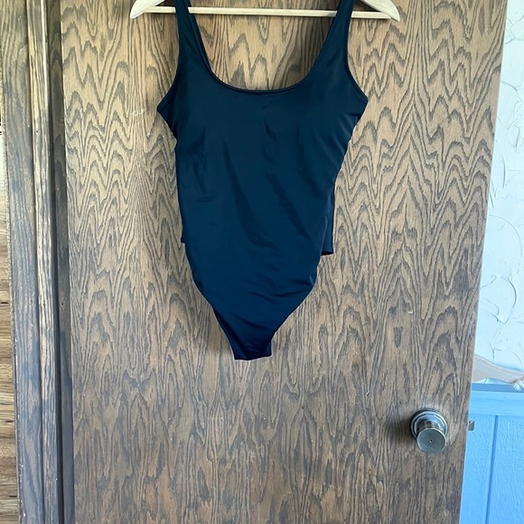 Fabletics Scoop Neck Tie Back Black One-Piece Swimsuit - Picture 4 of 8